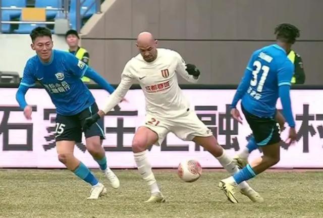 【中超】简涛失误奥斯卡破门 沧州1-0成功
